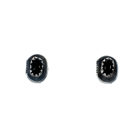 Native American Sterling Silver Onyx Post Earrings NX11518